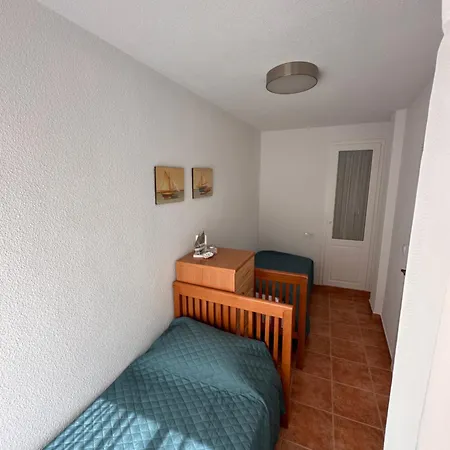 2 Minutes Walk From The Sea 아파트 또레비에하